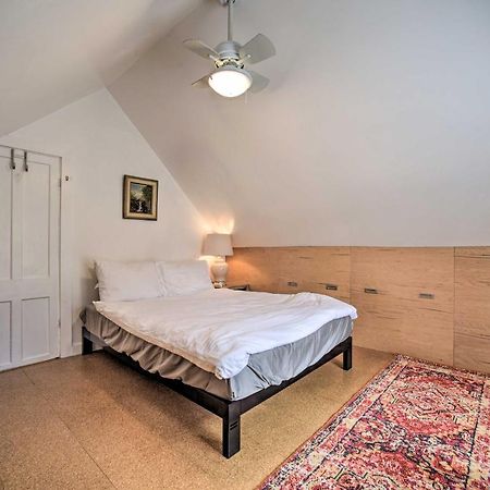 Charming Cottage With Yard - 2 Mi To Tinker St! Вудсток Экстерьер фото